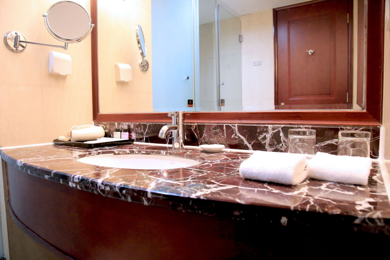 Bathroom 4, Xianglu Grand Hotel, Xiamen