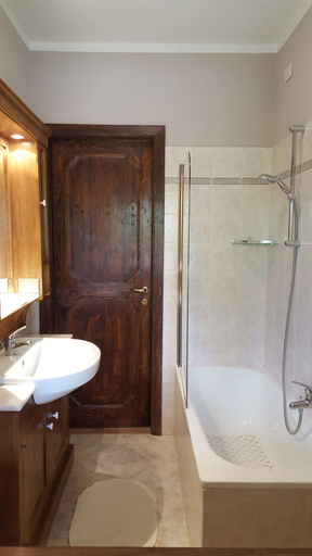 Bathroom 3, Agriturismo Le Giare - Country House, Perugia