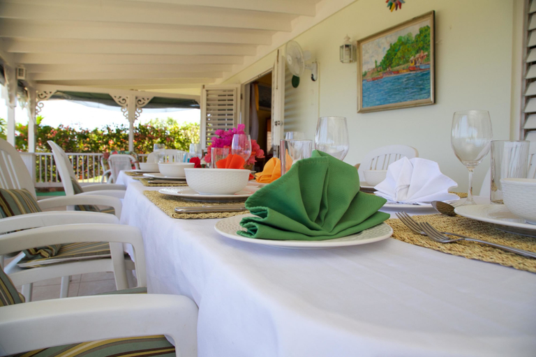 Food & Drinks 3, Windjammer, 4BR by Jamaican Treasures
