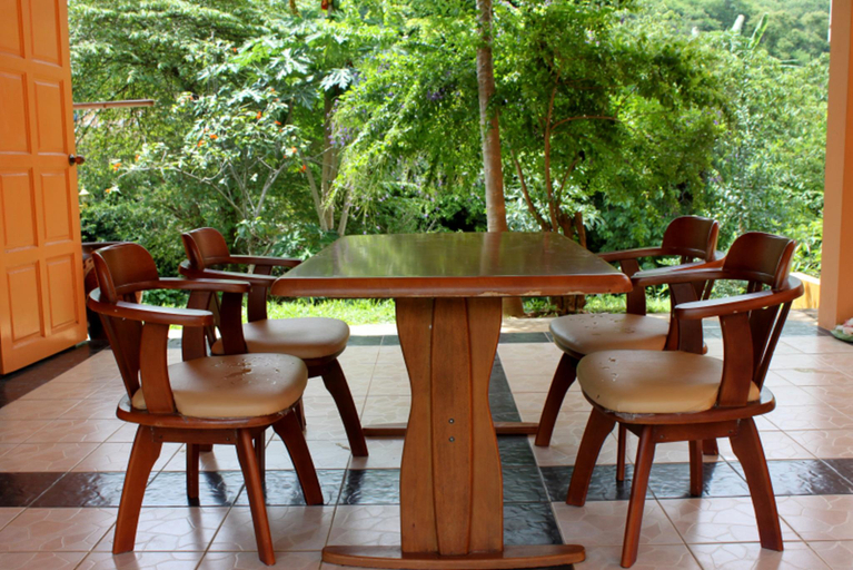 Food & Drinks 4, Maya Valley, Muak Lek