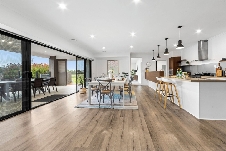 Food & Drinks 5, 10BR birdwatch house Great Ocean Road, Bellarine - Inner