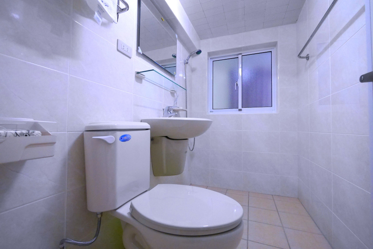 Bathroom 3, Traveler Station, Kaohsiung