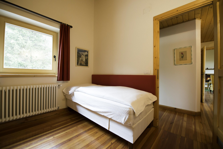 Bedroom 2, Chalet Elena, Sondrio