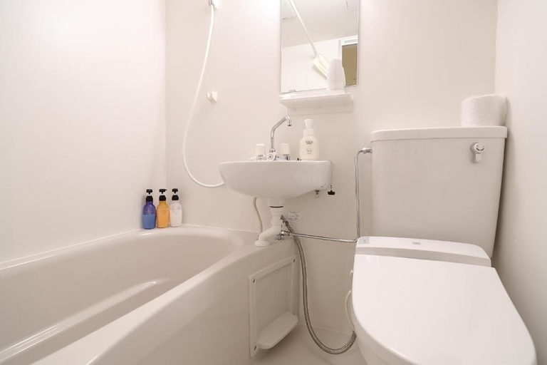 Bathroom 5, Osaka Teikoku Hotel, Osaka