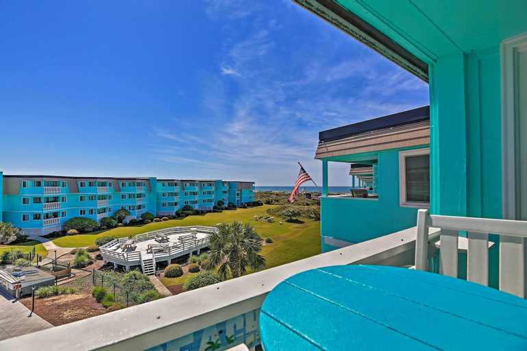 Walk to Beach Ocean-View Atlantic Beach Condo!, Carteret