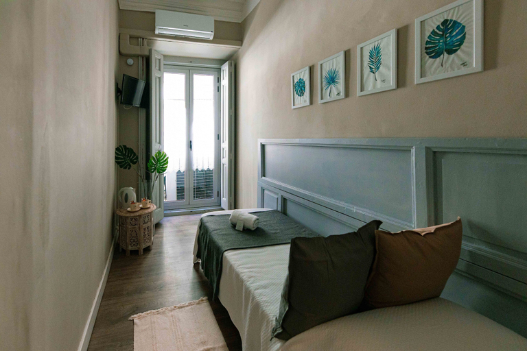 Others 5, El HostALL, Madrid
