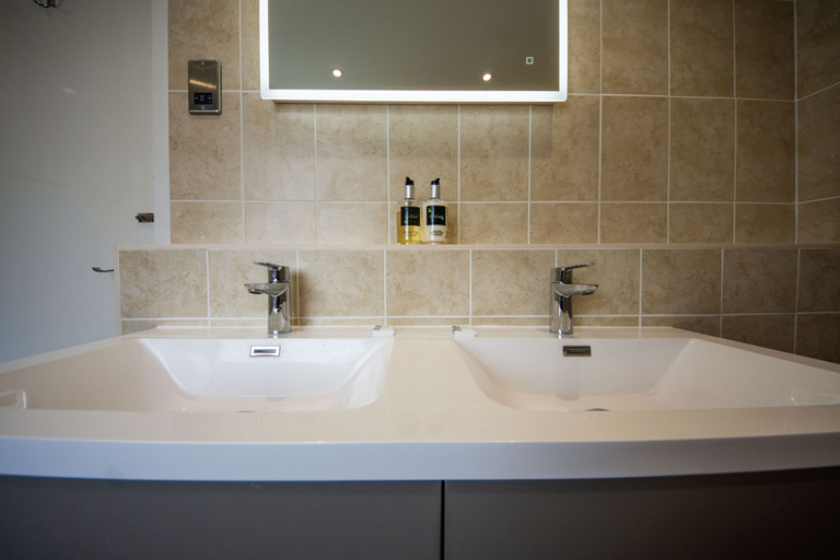 Bathroom 5, Best Western York House Hotel, East Sussex
