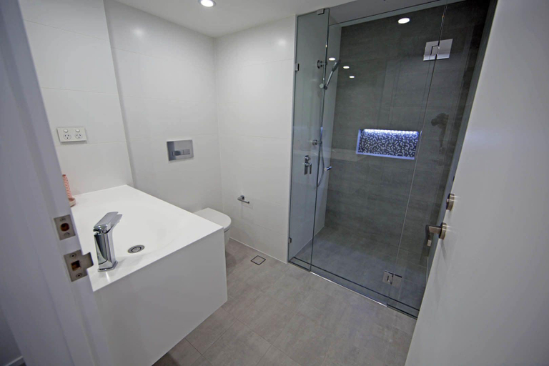 Bathroom 5, Golden Sands - Private Apartments, Gold Coast