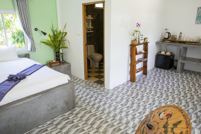 Bedroom 4, Enda Lanta Bungalows, Ko Lanta