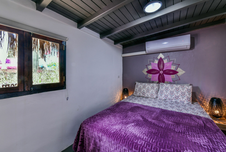 Bedroom 2, Mammaloes