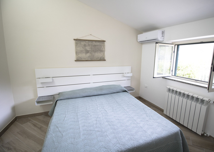 Bedroom 3, Villa Garden, Vibo Valentia