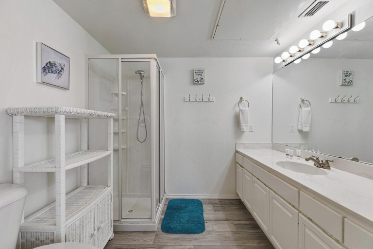 Bathroom 4, 3-level Townhome w/ Private Pool & Close to Beach!, Cameron