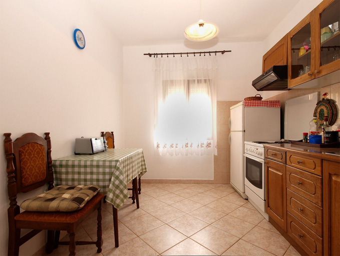 Others 5, Apartment 1858, Fažana