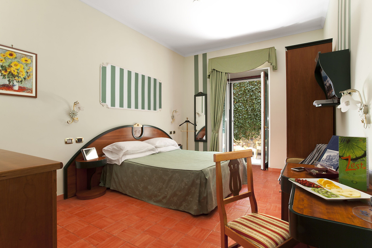 Bedroom 4, Hotel Prestige, Napoli