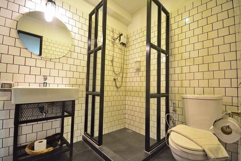 Bathroom 3, STrips the Poshtel - Hostel, Muang Chiang Mai