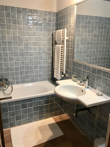 Bathroom 3, BelSentiero, Siena