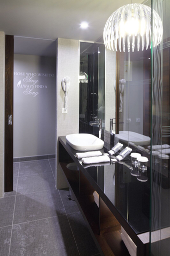 Bathroom 4, Hotel Nox, Ljubljana