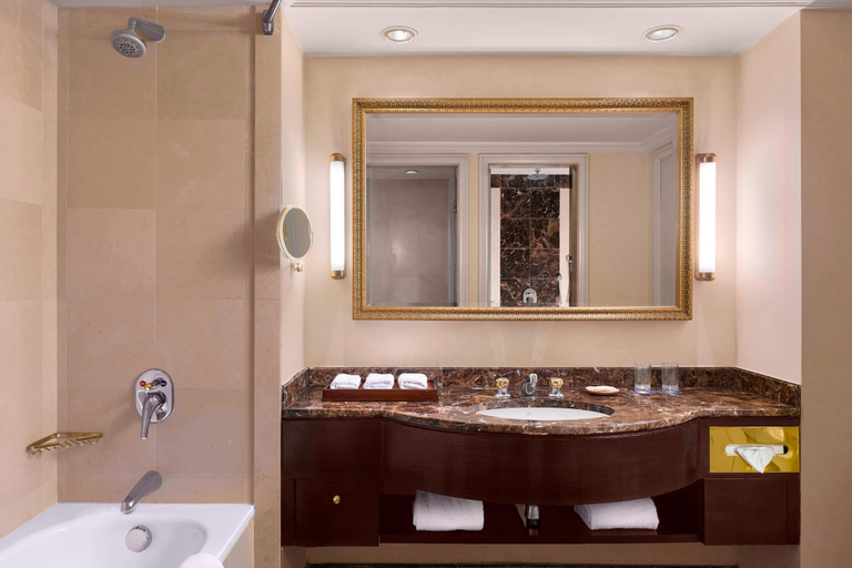Bathroom 5, Sheraton Amman Al Nabil Hotel, Wadi Essier
