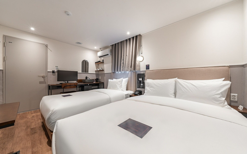 Bedroom 4, Just Stay Hotel Wangsimni Station, Seongdong