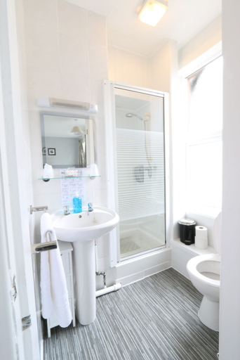 Bathroom 4, Sunnydene, Norfolk