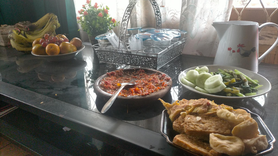 Food & Drinks 4, Sangkuriang Villa and Camping Ground , Sukabumi