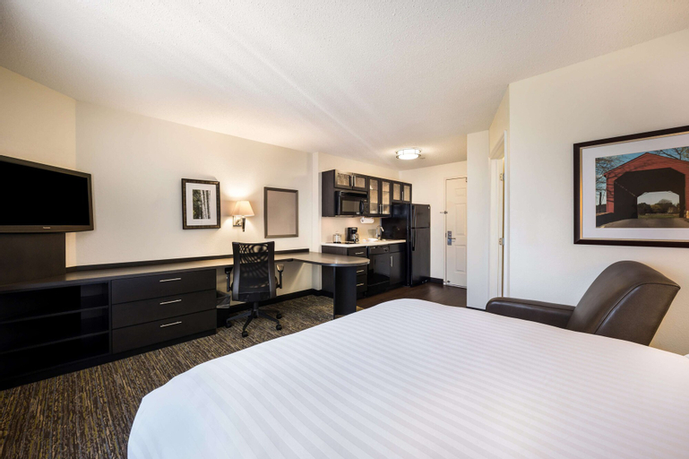 Bedroom 3, Sonesta Simply Suites St Louis Earth City, Saint Louis