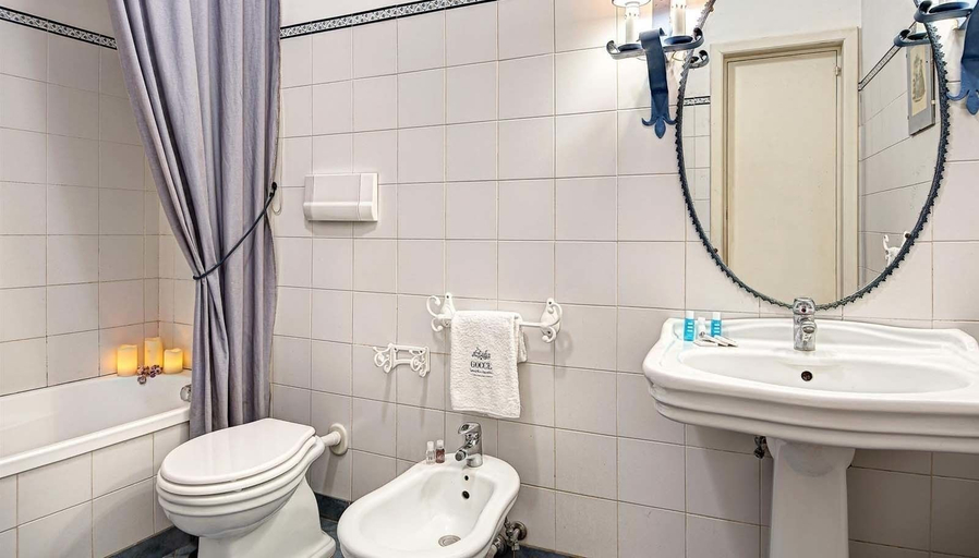 Bathroom 3, Lady Mary's Tribunali Luxury Suite, Napoli