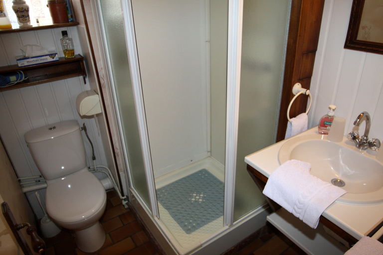 Bathroom 5, La Maréchalerie, Indre-et-Loire