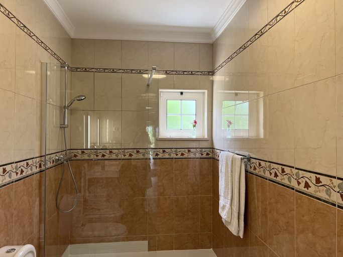 Bathroom 5, Villa Tranberg, Silves