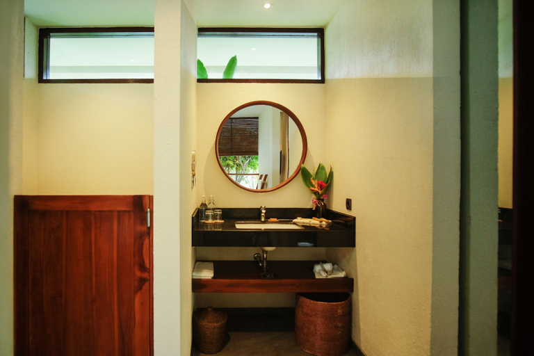 Bathroom 4, Ama-Lurra Villa, Lombok