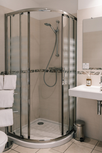 Bathroom 4, Hotel La Residence, Aude
