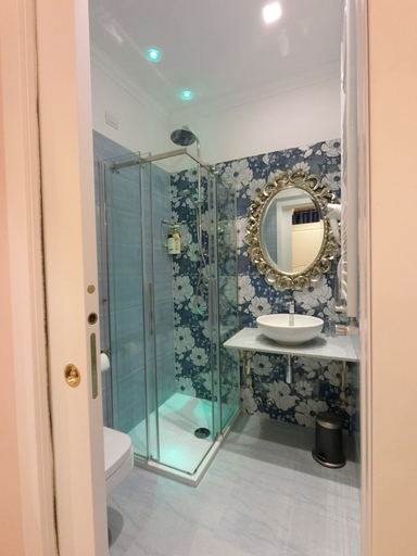 Bathroom 4, Impero Vaticano Suites Guest House, Rome
