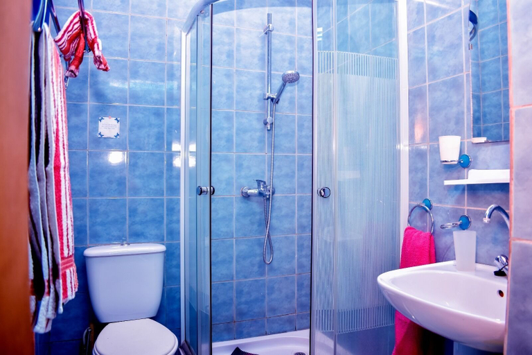 Bathroom, Transit House Airport, Kicukiro
