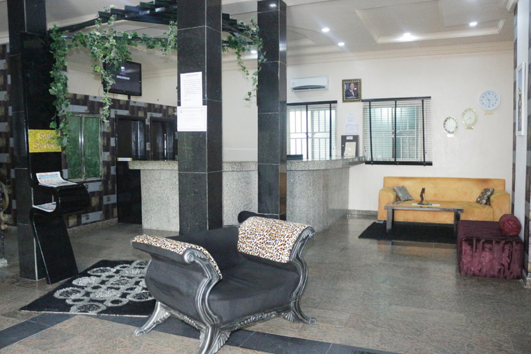 Public Area 2, The Coral Reef Hotel, Obio/Akp