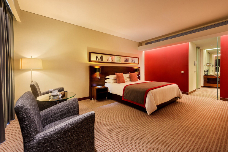 Bedroom 3, Lagoas Park Hotel, Oeiras