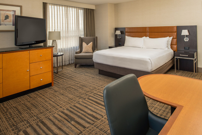 Bedroom 3, Hilton Vancouver Washington, Clark