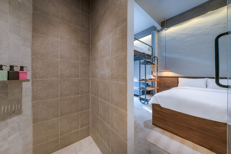 Bathroom 5, Siam Shelter Bangkok, Pathum Wan