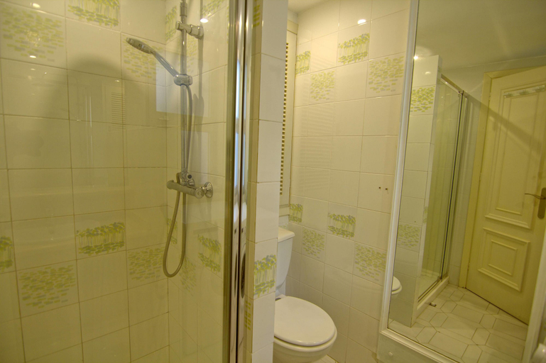 Bathroom 4, La Petunia Apartment, Málaga