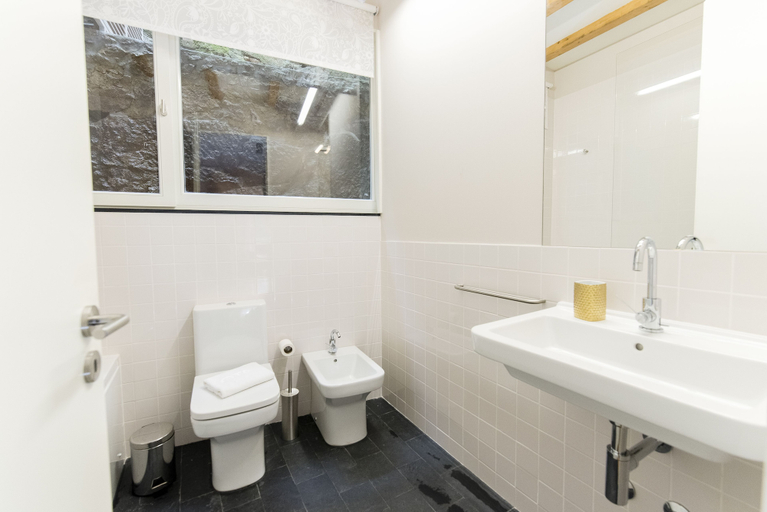 Bathroom 4, Oporto Trendy River, Porto