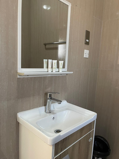 Bathroom 3, The Ace Hotel, Lusaka