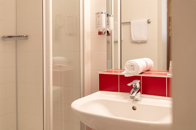 Bathroom 4, Hotel Senator Vienna, Wien