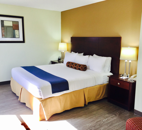 Bedroom 3, Best Western Butner Creedmoor Inn, Granville