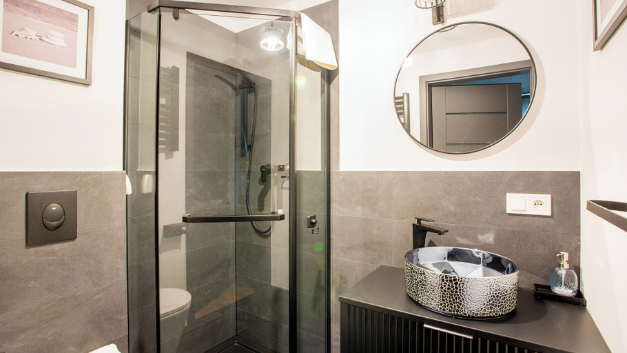 Bathroom 4, Apartamenty Sun & Snow Wypoczynkowa, Słupsk