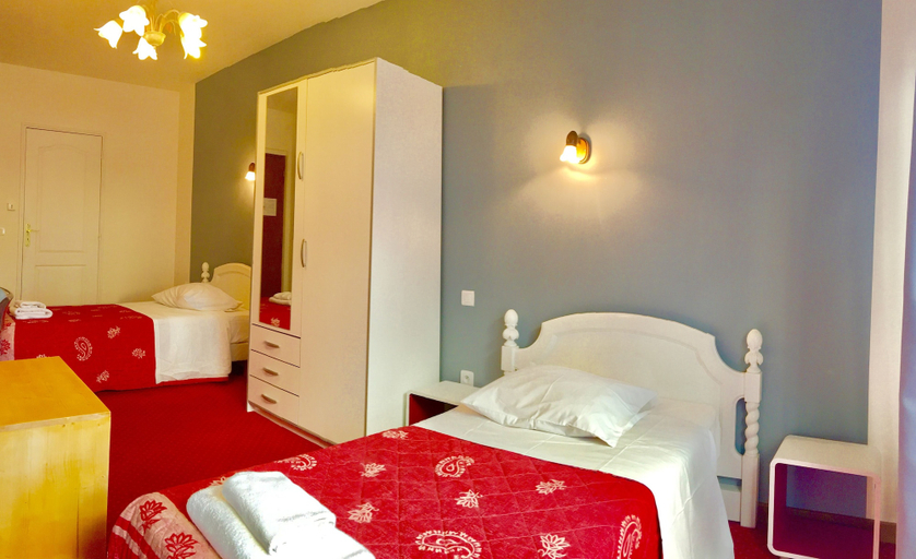 Bedroom 3, Hôtel Georges, Alpes-Maritimes