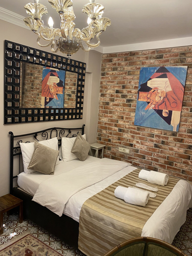 Bedroom 3, Bosphorus Bridge Hotel, Beşiktaş