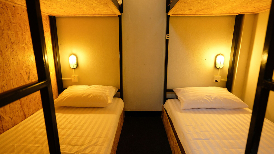 Bedroom 2, The Ranking hostel & cafe', Muang Chiang Mai