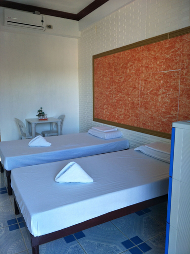 Bedroom 3, First Baby Bytes Guest House, Lazi