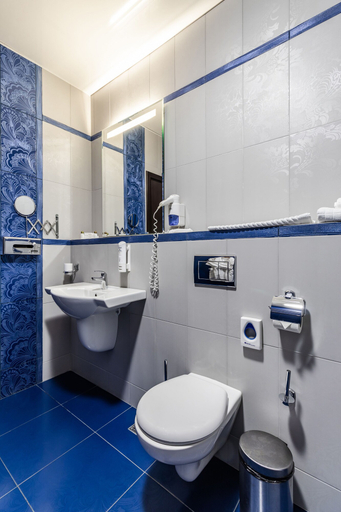 Bathroom 3, Vestrum Hotel, Samara