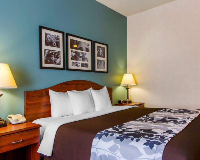 Bedroom 3, Sleep Inn & Suites Evansville - Casper, Natrona