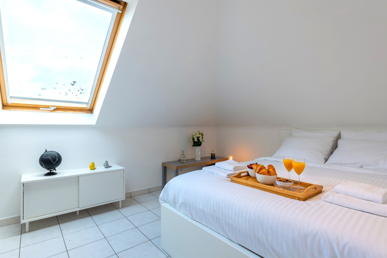 Bedroom 2, Jette Duplex Expo, Bruxelles